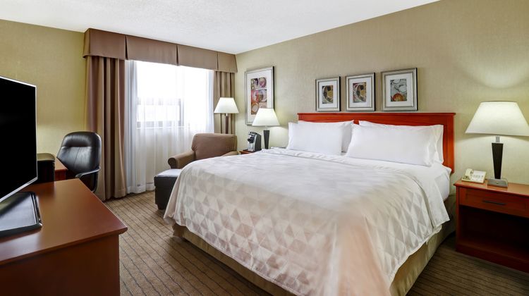 Holiday Inn Laval-Montreal Room