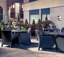 Mercure Manchester Piccadilly Hotel Exterior