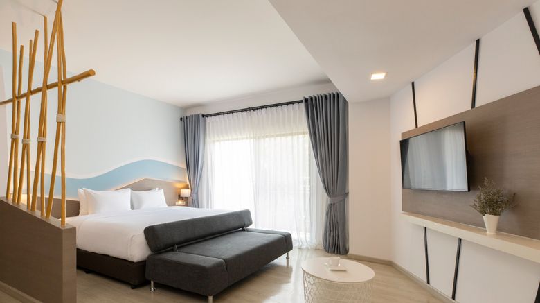 <b>Centara Life Cha-Am Beach Resort Hua Hin Suite</b>. Images powered by <a href="https://www.leonardoworldwide.com/" title="Leonardo Worldwide" target="_blank">Leonardo</a>.