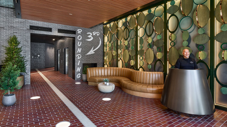 The Rally Hotel at McGregor Square Exterior