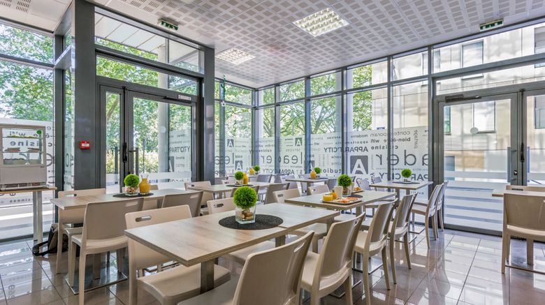 <b>Appart'City Bordeaux Centre Restaurant</b>. Images powered by <a href="https://www.leonardoworldwide.com/" title="Leonardo Worldwide" target="_blank">Leonardo</a>.