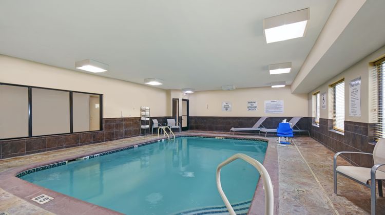 Holiday Inn Express Adrian Pool