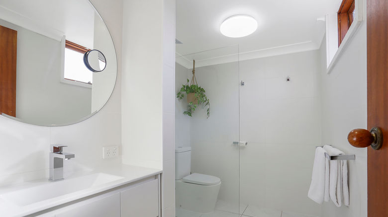 <b>Waves Motel and Apartments Warrnambool Room</b>. Images powered by <a href="https://www.leonardoworldwide.com/" title="Leonardo Worldwide" target="_blank">Leonardo</a>.