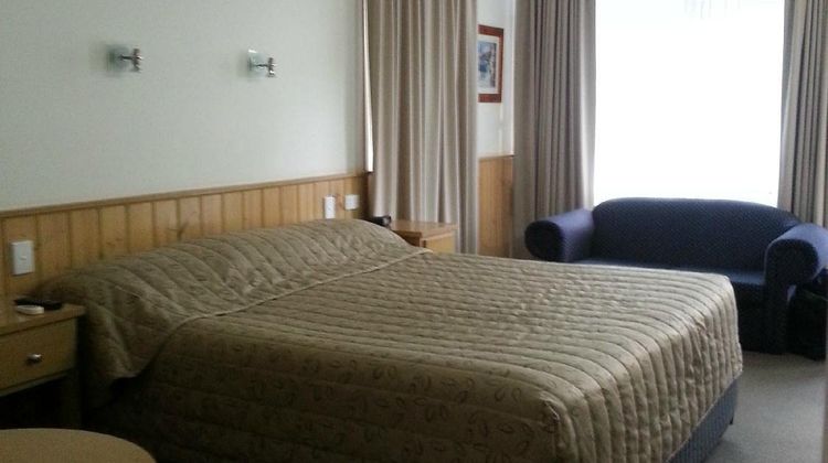 Coal Valley Motor Inn Room