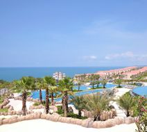 Centara Mirage Resort Exterior