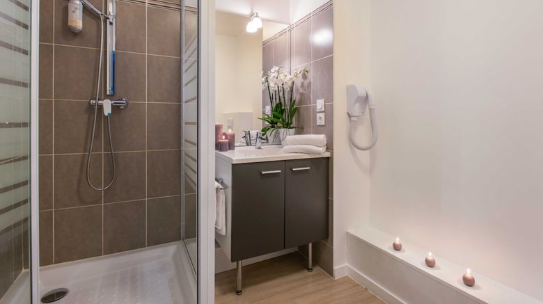 <b>Appart'City Vannes Room</b>. Images powered by <a href="https://www.leonardoworldwide.com/" title="Leonardo Worldwide" target="_blank">Leonardo</a>.