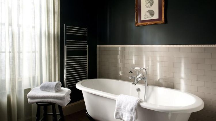 Crown & Thistle Hotel Room