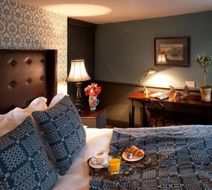 Crown & Thistle Hotel Room
