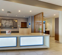 Holiday Inn Express Porters Neck Lobby
