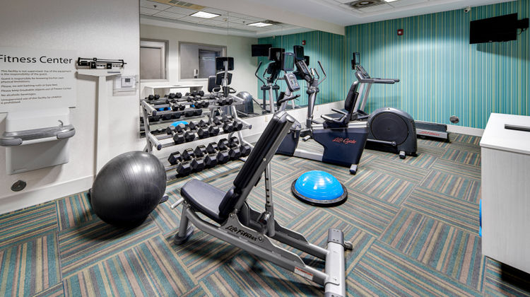 Holiday Inn Express Hotel & Suites West Health Club