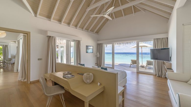<b>Baglioni Resort Maldives Suite</b>. Images powered by <a href="https://www.leonardoworldwide.com/" title="Leonardo Worldwide" target="_blank">Leonardo</a>.