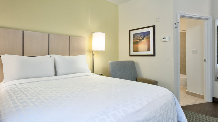 Candlewood Suites DFW South Room