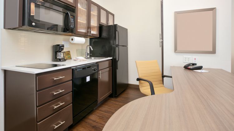 Candlewood Suites DFW South Room