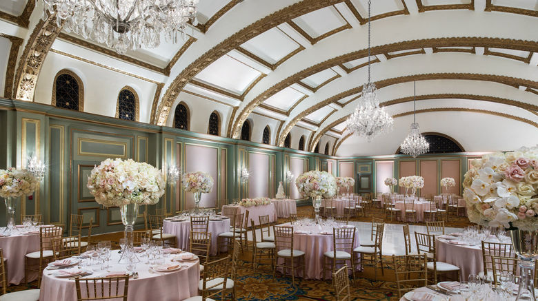 <b>The Langham Huntington Pasadena Ballroom</b>. Images powered by <a href="https://www.leonardoworldwide.com/" title="Leonardo Worldwide" target="_blank">Leonardo</a>.