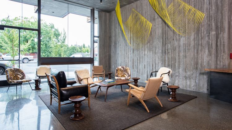 Harmon Guest House Lobby