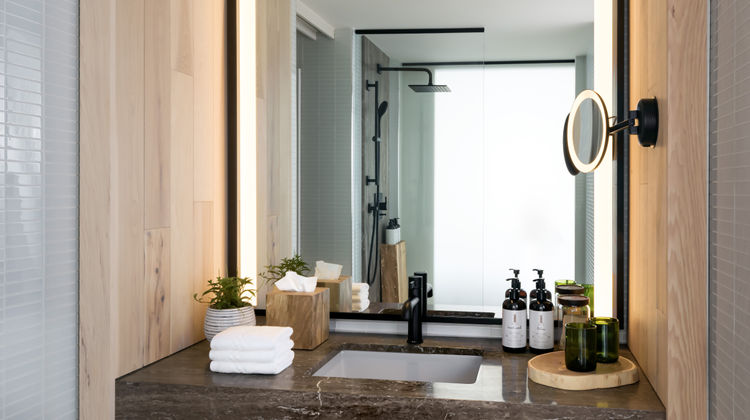 1 Hotel Toronto Room