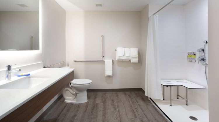 Holiday Inn Express Room