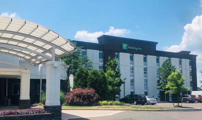 Holiday Inn Lansdale Exterior