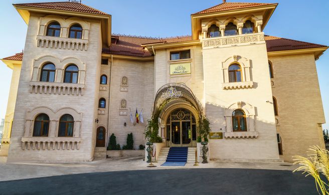 Suter Palace Hotel Exterior