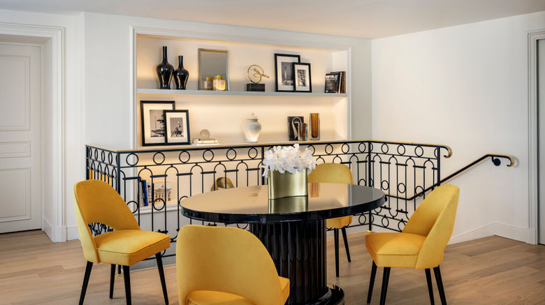 <b>InterContinental Paris Le Grand Hotel Suite</b>. Images powered by <a href="https://www.leonardoworldwide.com/" title="Leonardo Worldwide" target="_blank">Leonardo</a>.