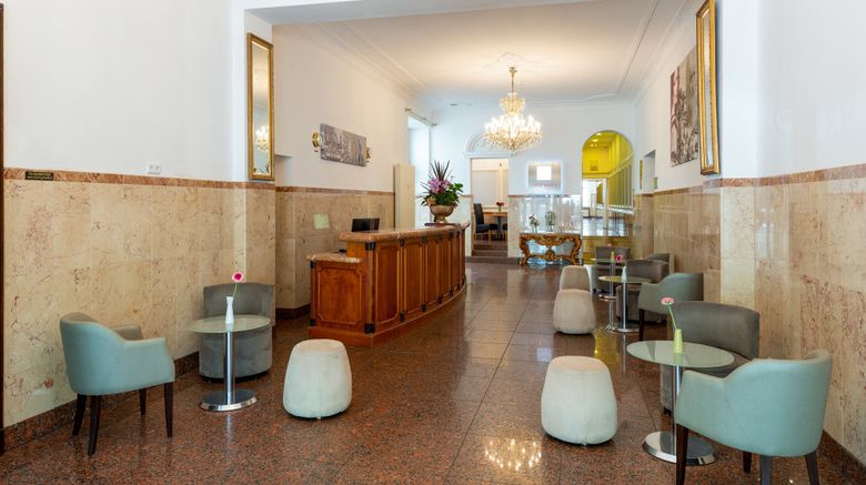 <b>Leonardo Hotel Berlin KU'DAMM Lobby</b>. Images powered by <a href="https://www.leonardoworldwide.com/" title="Leonardo Worldwide" target="_blank">Leonardo</a>.