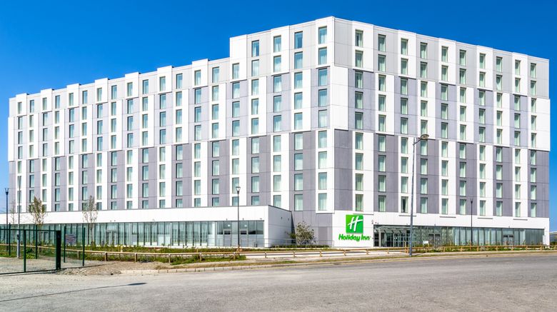 <b>Holiday Inn Dublin Airport Exterior</b>. Images powered by <a href="https://www.leonardoworldwide.com/" title="Leonardo Worldwide" target="_blank">Leonardo</a>.