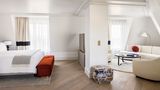 <b>Kimpton St Honore Paris Suite</b>. Images powered by <a href="https://www.leonardoworldwide.com/" title="Leonardo Worldwide" target="_blank">Leonardo</a>.