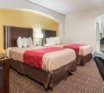Scottish Inns & Suites Room
