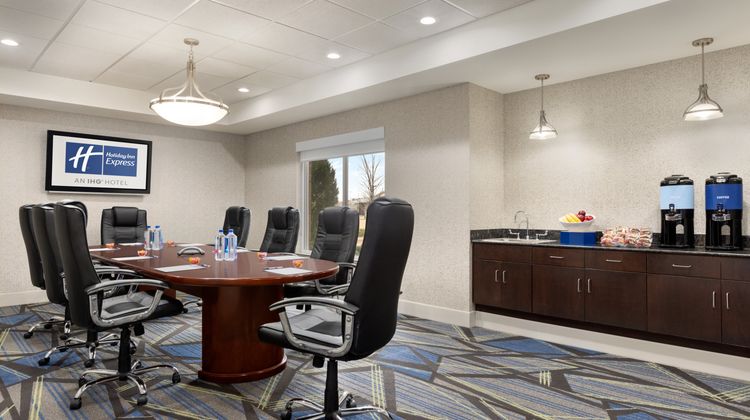 Holiday Inn Express & Suites Opelika Meeting