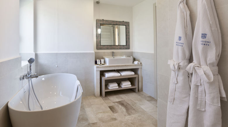 <b>Baglioni Resort Sardinia Room</b>. Images powered by <a href="https://www.leonardoworldwide.com/" title="Leonardo Worldwide" target="_blank">Leonardo</a>.