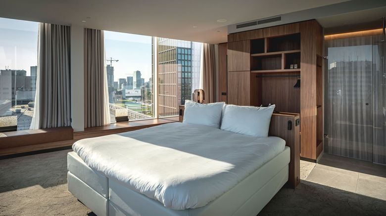 <b>Van der Valk Hotel Amsterdam-Zuidas Room</b>. Images powered by <a href="https://www.leonardoworldwide.com/" title="Leonardo Worldwide" target="_blank">Leonardo</a>.