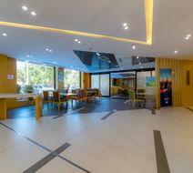 Holiday Inn Express Shijiazhuang Exterior