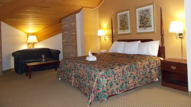 Royalton Inn Wilmington Room