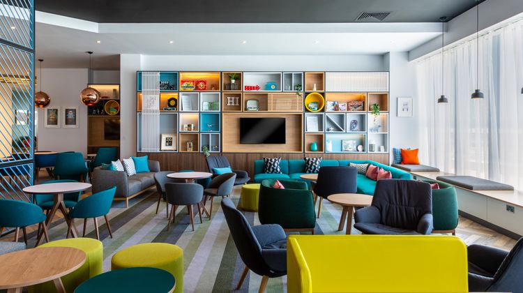 Holiday Inn Dublin Airport Lobby