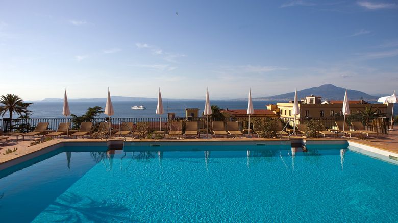 <b>Grand Hotel La Favorita Pool</b>. Images powered by <a href="https://www.leonardoworldwide.com/" title="Leonardo Worldwide" target="_blank">Leonardo</a>.