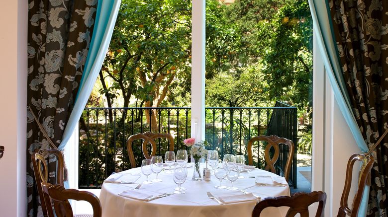 <b>Grand Hotel La Favorita Restaurant</b>. Images powered by <a href="https://www.leonardoworldwide.com/" title="Leonardo Worldwide" target="_blank">Leonardo</a>.