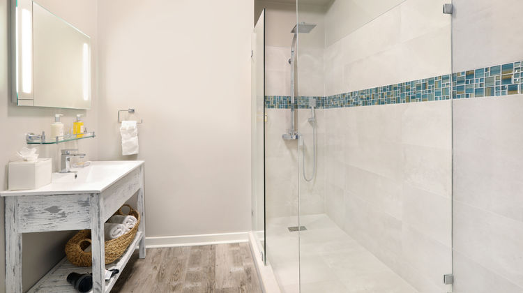 Sea Breeze Beach House Room