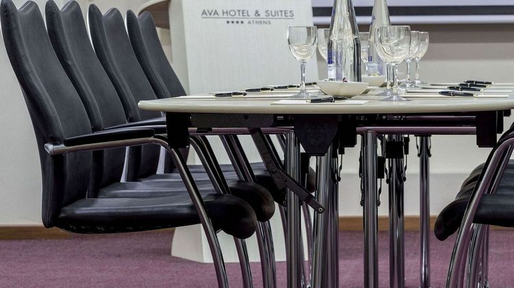 Ava Hotel & Suites Meeting