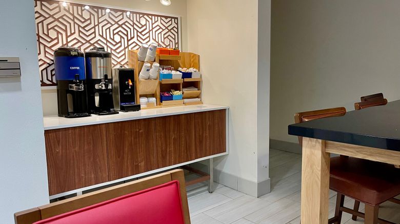 <b>Holiday Inn Express Restaurant</b>. Images powered by <a href="https://www.leonardoworldwide.com/" title="Leonardo Worldwide" target="_blank">Leonardo</a>.