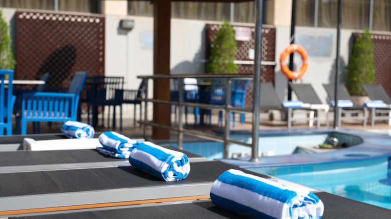 <b>Holiday Inn Kuwait Pool</b>. Images powered by <a href="https://www.leonardoworldwide.com/" title="Leonardo Worldwide" target="_blank">Leonardo</a>.