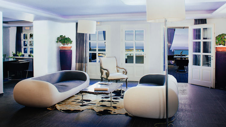 Aressana Spa Hotel and Suites Lobby