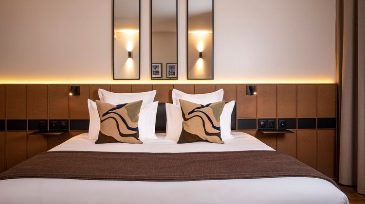 Hotel du Port Room