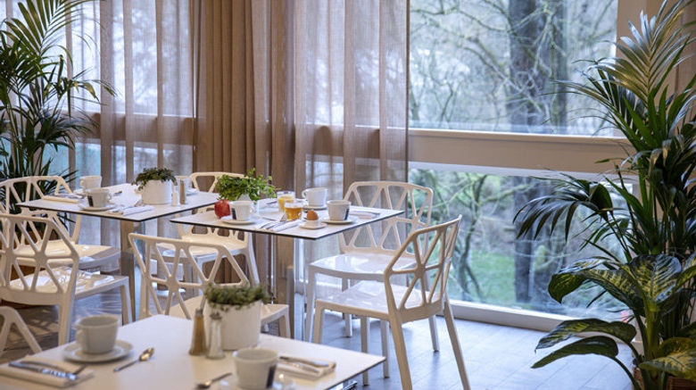 <b>Hotel du Port Restaurant</b>. Images powered by <a href="https://www.leonardoworldwide.com/" title="Leonardo Worldwide" target="_blank">Leonardo</a>.