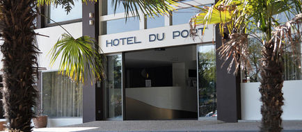 Hotel du Port Exterior