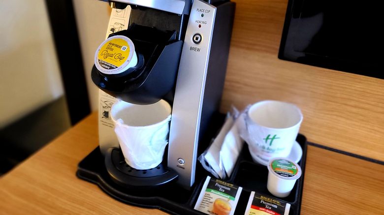 <b>Holiday Inn Hotel & Suites Airport Room</b>. Images powered by <a href="https://www.leonardoworldwide.com/" title="Leonardo Worldwide" target="_blank">Leonardo</a>.