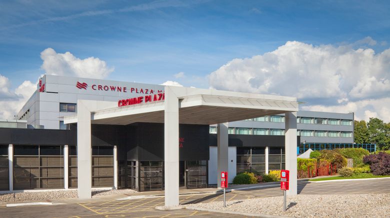 <b>Crowne Plaza Manchester Airport Lobby</b>. Images powered by <a href="https://www.leonardoworldwide.com/" title="Leonardo Worldwide" target="_blank">Leonardo</a>.