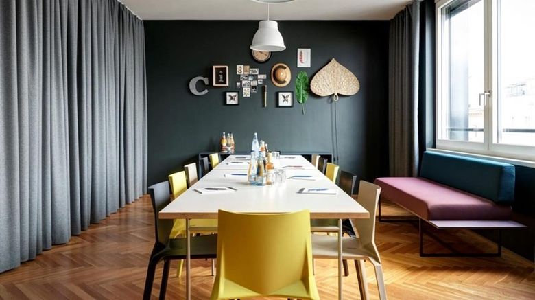 <b>The Circus Apartments Meeting</b>. Images powered by <a href="https://www.leonardoworldwide.com/" title="Leonardo Worldwide" target="_blank">Leonardo</a>.
