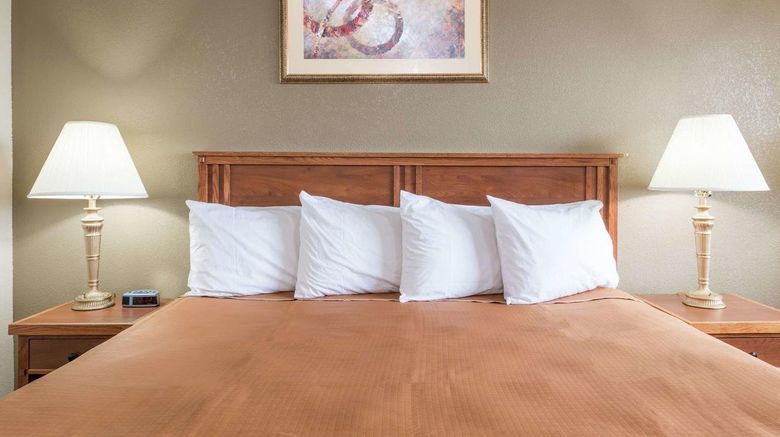 <b>Red Carpet Inn Amish Country Room</b>. Images powered by <a href="https://www.leonardoworldwide.com/" title="Leonardo Worldwide" target="_blank">Leonardo</a>.