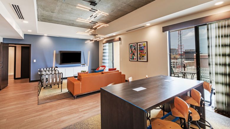 <b>Hotel Indigo Tulsa Downtown Suite</b>. Images powered by <a href="https://www.leonardoworldwide.com/" title="Leonardo Worldwide" target="_blank">Leonardo</a>.