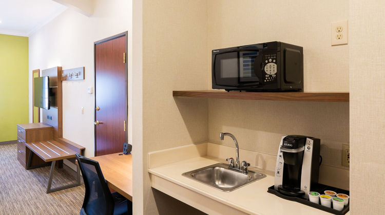 Holiday Inn Express & Suites Davis Room